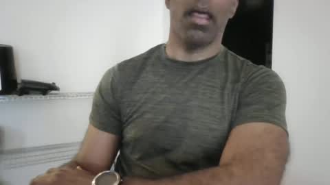 lamanta72hot online show from July 4, 2026, 3:29 pm