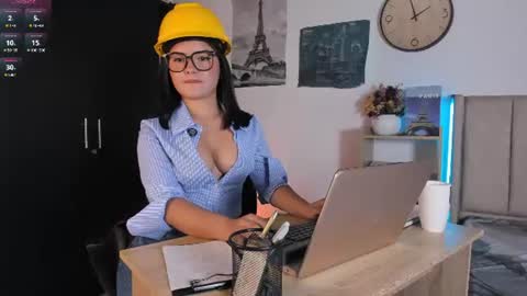  Lana  online show from July 16, 2026, 6:58 pm