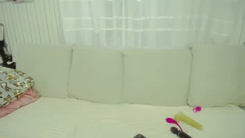 Lana online show from June 25, 2026, 2:22 am