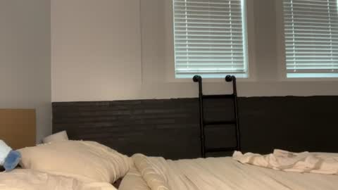Lana online show from July 28, 2026, 7:39 pm
