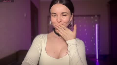 Lana online show from July 7, 2026, 9:08 pm