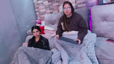 lanna_as online show from July 14, 2026, 10:32 am