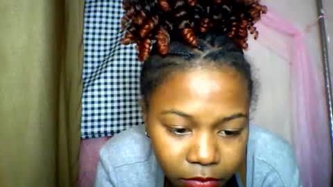 lara_belle online show from June 10, 2026, 4:50 pm