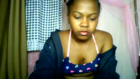 lara_belle online show from June 15, 2026, 10:34 pm