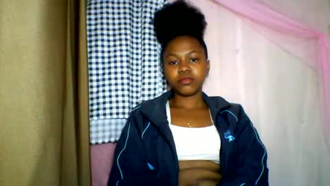 lara_belle online show from June 20, 2026, 12:52 pm