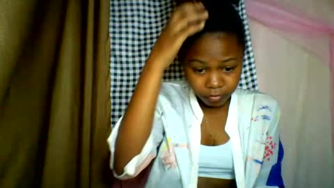 lara_belle online show from June 22, 2026, 1:51 am