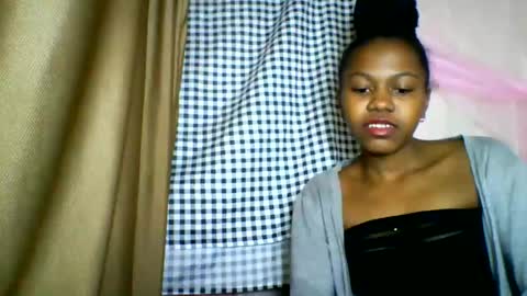 lara_belle online show from June 25, 2026, 5:12 am