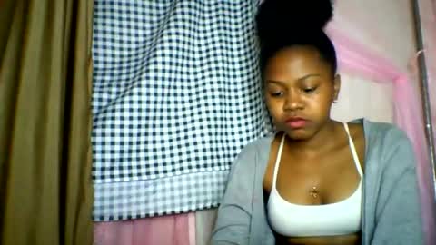 lara_belle online show from June 29, 2026, 10:15 am