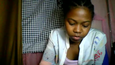 lara_belle online show from July 7, 2026, 8:13 pm