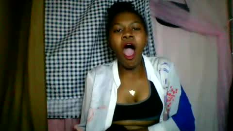 lara_belle online show from July 17, 2026, 12:50 am