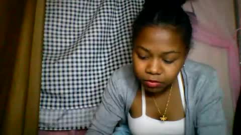 lara_belle online show from July 17, 2026, 1:07 pm