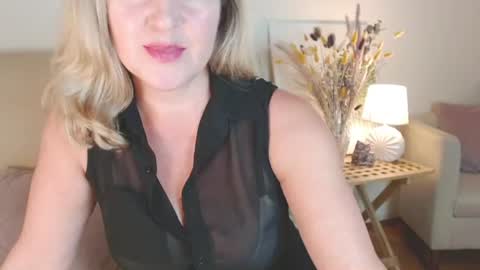 lara_fisher online show from August 4, 2026, 4:31 pm