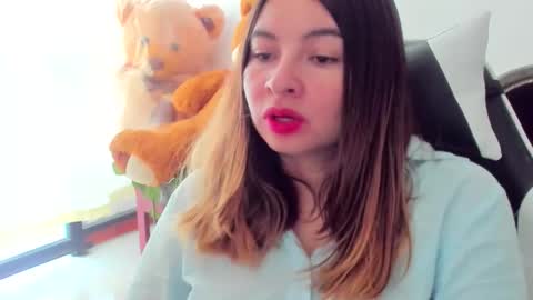 Snapshot of laracat18 chatting on April 27, 2026, 6:39 pm Lara online show from April 27, 2026, 6:39 pm