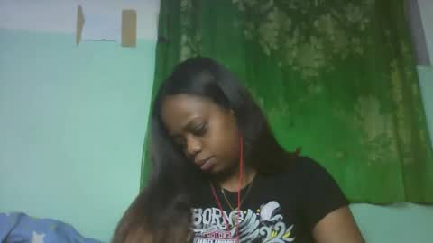 larissa645771 online show from March 18, 2026, 7:28 pm