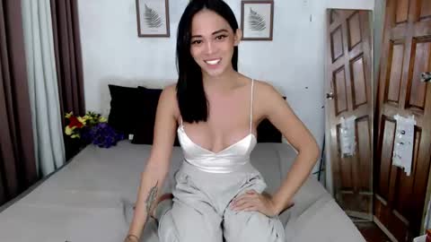 Snapshot of lars_petite_obsession chatting on May 4, 2026, 8:05 pm Lars online show from May 4, 2026, 8:05 pm