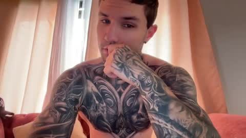 Snapshot of larsskeet chatting on July 4, 2026, 2:56 pm larsskeet online show from July 4, 2026, 2:56 pm