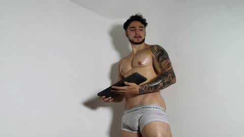 LatinBoyVIP  Colombian online show from June 7, 2026, 1:43 am