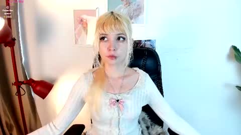 Snapshot of laukyubey1 chatting on June 26, 2026, 8:02 pm laukyubey1 online show from June 26, 2026, 8:02 pm