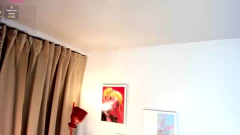 Snapshot of laukyubey1 chatting on July 10, 2026, 1:43 am laukyubey1 online show from July 10, 2026, 1:43 am