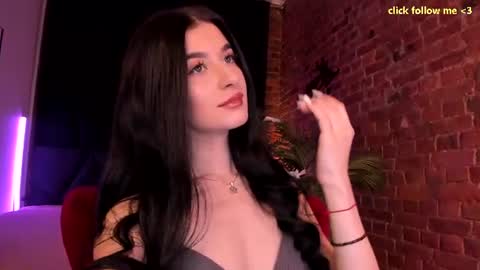 Laura online show from July 23, 2026, 8:29 pm