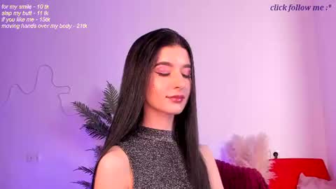 Laura online show from July 28, 2026, 8:52 pm