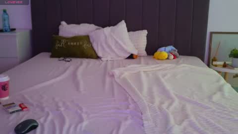 NatalieDelight online show from June 15, 2026, 7:54 am