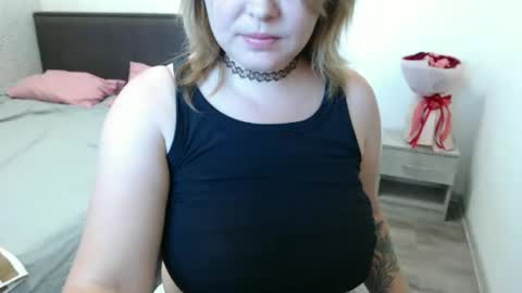 Snapshot of lauramagiclady chatting on August 4, 2026, 8:17 am lauramagiclady online show from August 4, 2026, 8:17 am