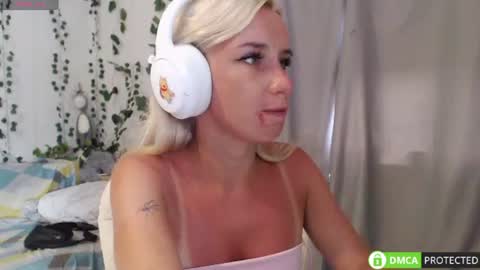 Mia online show from July 23, 2026, 9:29 am