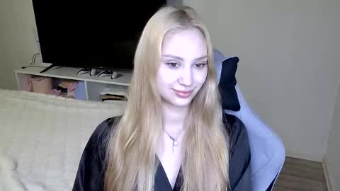 Snapshot of laylapretty001 chatting on June 6, 2026, 4:50 am LaylaPretty001 online show from June 6, 2026, 4:50 am