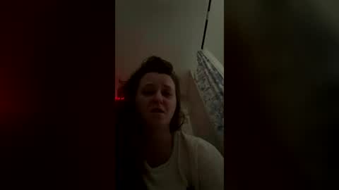 laynanlee2001 online show from July 7, 2026, 12:13 am