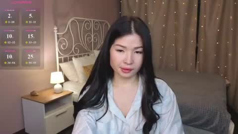 lea_apple online show from June 17, 2026, 12:24 am