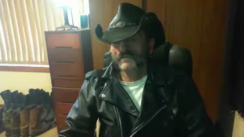 leathergreaser online show from June 11, 2026, 12:32 am