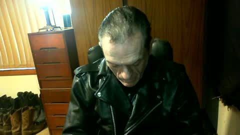 leathergreaser online show from June 28, 2026, 9:21 pm