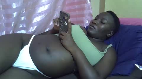 leilah_cute19 online show from May 13, 2026, 7:22 pm
