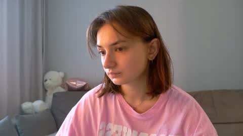 Lelia online show from July 5, 2026, 2:40 am