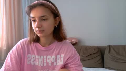 Lelia online show from July 9, 2026, 3:10 am
