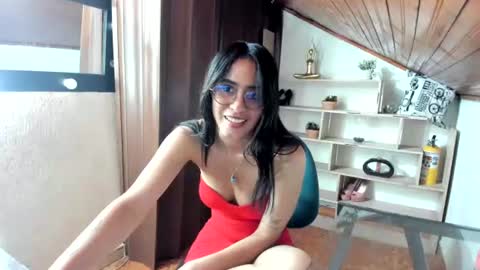 lennox_amy online show from July 14, 2026, 1:39 pm