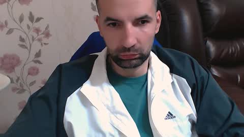 Snapshot of leo_gianni chatting on May 7, 2026, 9:25 am Leo Gianni online show from May 7, 2026, 9:25 am