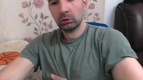 Snapshot of leo_gianni chatting on May 14, 2026, 10:44 am Leo Gianni online show from May 14, 2026, 10:44 am