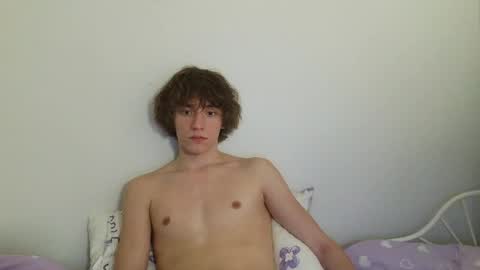 Snapshot of leon_heart666 chatting on June 5, 2026, 5:29 pm Leon online show from June 5, 2026, 5:29 pm