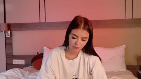 Mila online show from June 24, 2026, 6:12 am