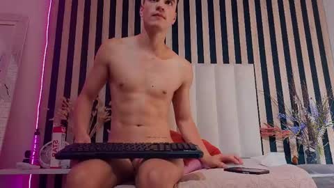 leotease online show from May 15, 2026, 11:56 pm