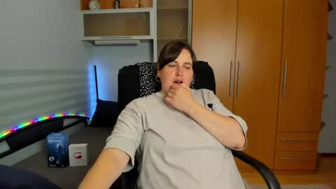 Naomi online show from July 9, 2026, 6:28 am