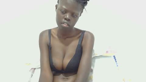 Snapshot of leylani69 chatting on May 8, 2026, 1:27 pm laylani69 online show from May 8, 2026, 1:27 pm