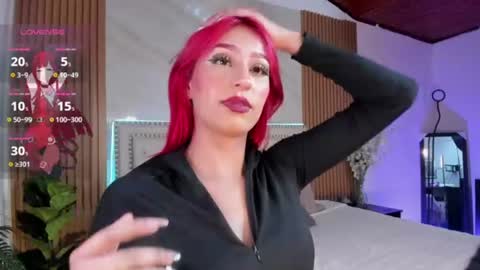 Snapshot of lia_corner chatting on August 4, 2026, 10:12 pm lia_corner online show from August 4, 2026, 10:12 pm