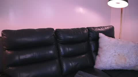Snapshot of lia_mackenzie chatting on July 17, 2026, 6:13 pm liaa online show from July 17, 2026, 6:13 pm