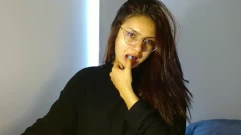 Snapshot of lia_miracle chatting on June 2, 2026, 9:39 pm lia_miracle online show from June 2, 2026, 9:39 pm