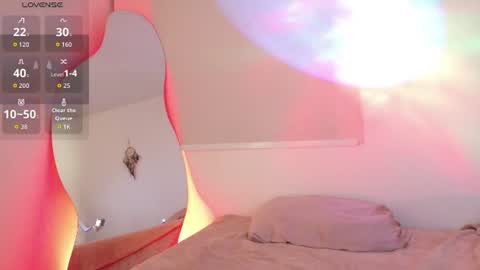 Lia online show from June 18, 2026, 12:22 am