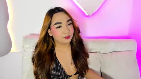 La  online show from July 25, 2026, 3:59 am