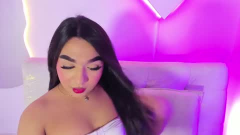 La  online show from August 1, 2026, 1:49 am